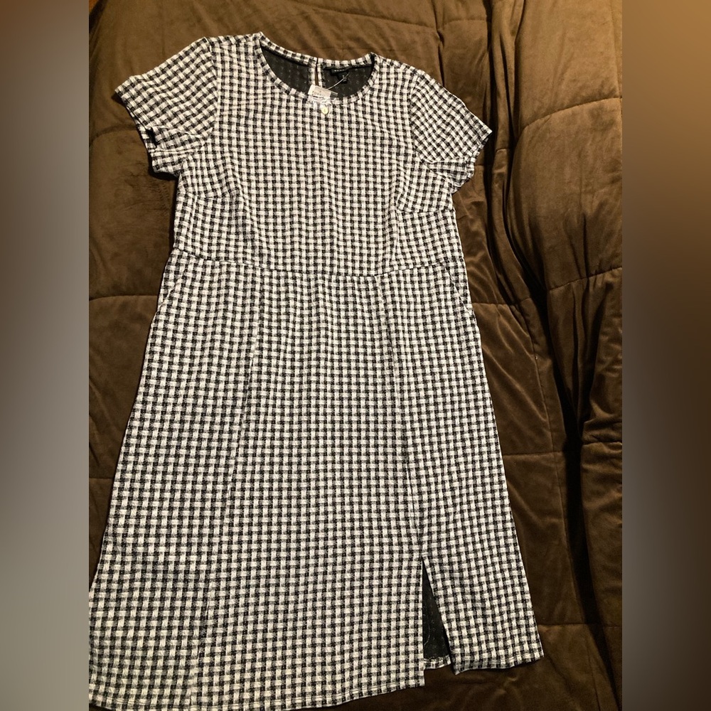 Torrid brand, size 2, new with tags, black gingham dress with pockets, comfy - Picture 10 of 11